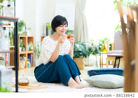 Female Living Lifestyle New Normal 88138642