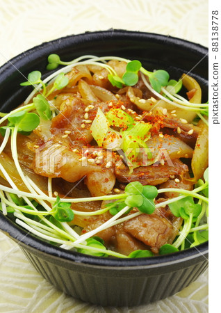 在米的豬肚碗 在米的豬肚碗 88138778