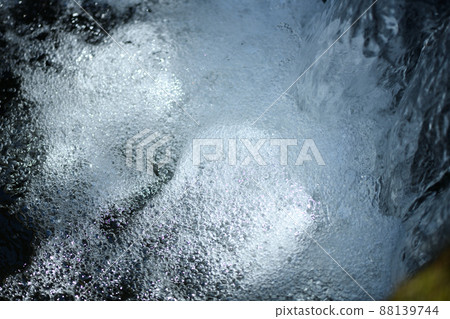 Stream of a stream 88139744