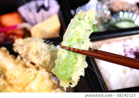 Shokado Bento Eat Shishito Tempura 88142123