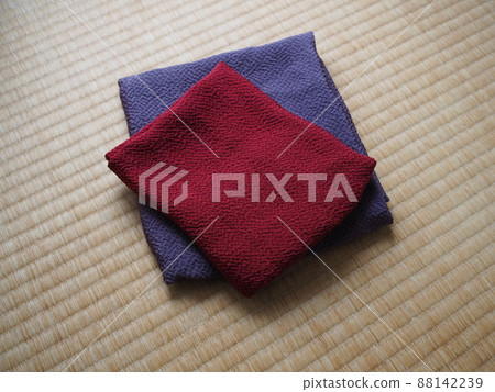 Red and purple furoshiki 88142239