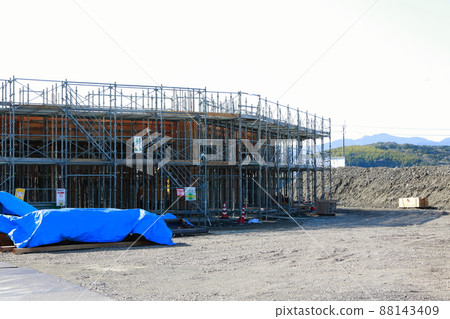 設施建設的腳手架工作 設施建設的腳手架工作 88143409