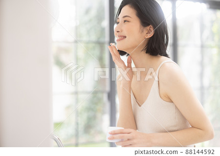 Beauty skin care female image 88144592