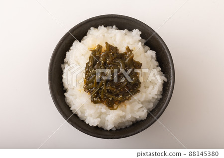 Mekabu rice (mekabu with children) Mekabu rice (mekabu with children) 88145380