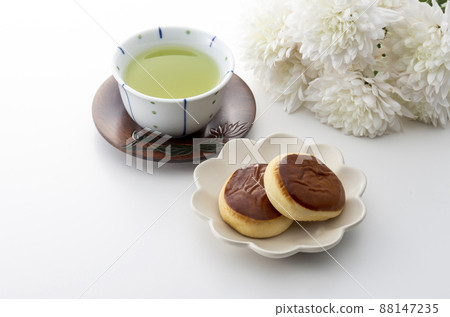 Japanese confectionery 88147235