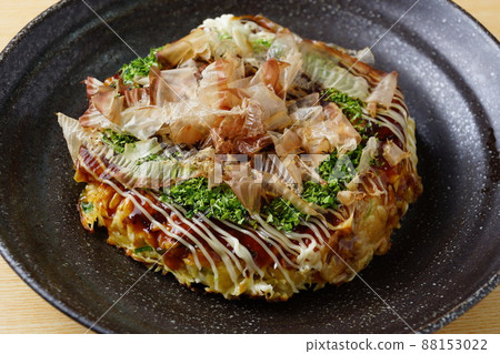 Pork ball okonomiyaki Pork ball okonomiyaki 88153022