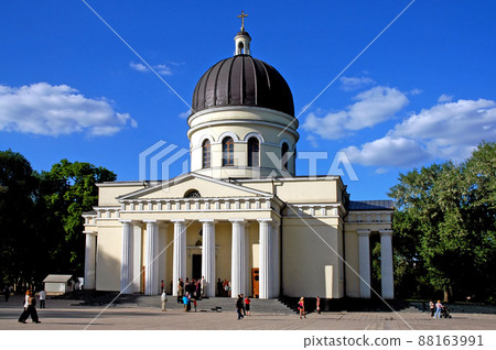 Chisinau or Kishinev, Moldova : Cathedral of Christ's Nativity in Cathedral Park in the center of Chisinau. An ornate 19th-century Orthodox church. Unrecognizable people. 88163991