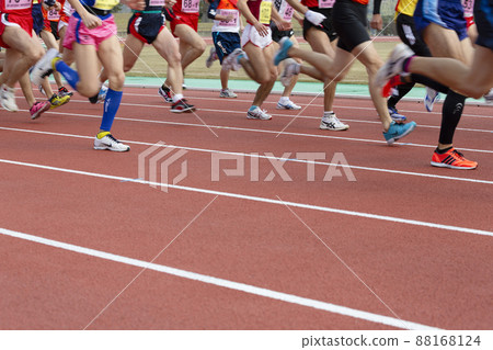 Marathon runner 88168124