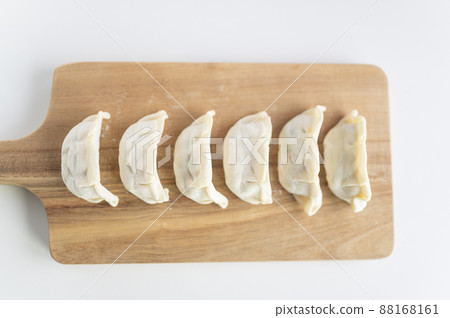 Handmade raw dumplings for one person 88168161