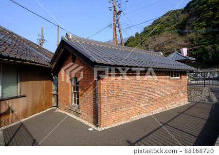 福井縣敦賀市舊敦賀港站燈房 88168720