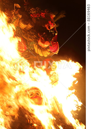 Sagicho at night (Oiso Town, Kanagawa Prefecture) Sagicho at night (Oiso Town, Kanagawa Prefecture) 88169463