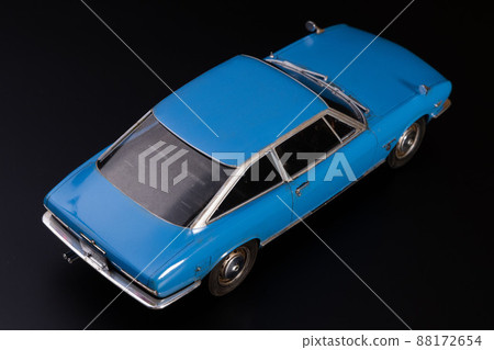 Isuzu 117 Coupe model, rear cut 88172654