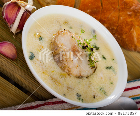 Scottish Cullen skink soup 88173857