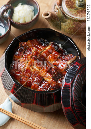 Hitsumabushi 88174791