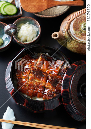 Hitsumabushi 88174800