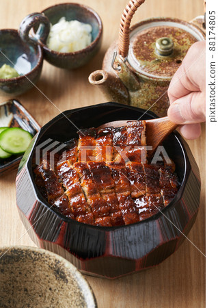 三三吃 三三吃 88174805