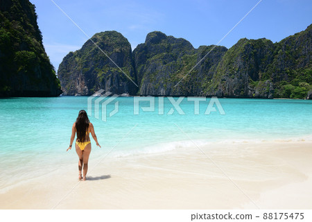 Maya Bay Now Reopened 2022, Amazing Maya Bay on Phi Phi Islands, Krabi, Thailand 88175475