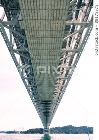 Setoo Bridge looking up from Tanoura Park in Kurashiki City 88175975