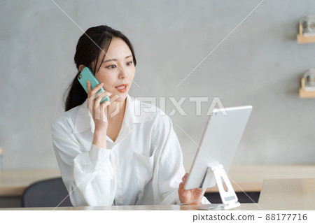 Salon reception staff 88177716