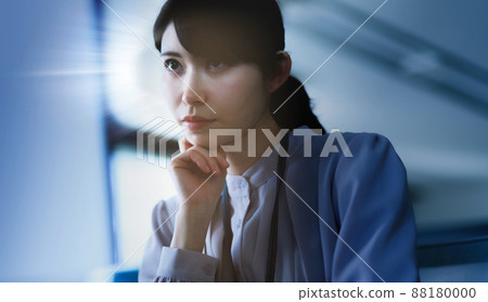 People working in the office 88180000