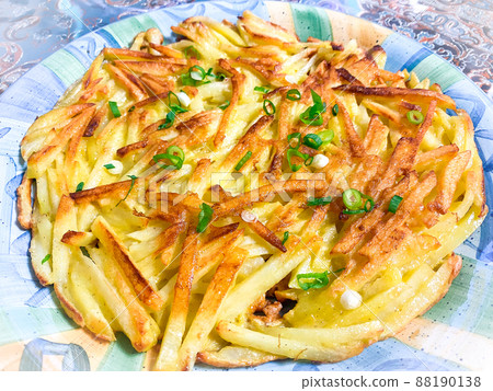 Chinese home-cooked rice cake (potato galette) 88190138