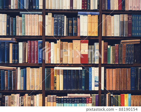 English textbooks on bookshelf Library education background English textbooks on bookshelf Library education background 88190154
