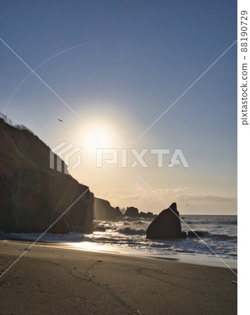 海濱沙灘朝日 88190729