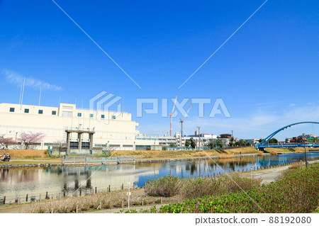 [東京都江戶川區] 親合橋和久中河床的風景 88192080