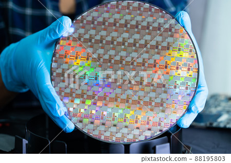 Silicon wafer for manufacturing semiconductor of integrated circuit. 88195803