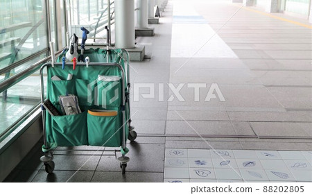 Building cleaning, cleaning tools, unmanned part-time job, margins 88202805