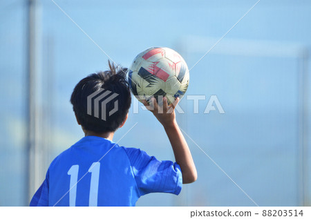 青少年足球賽<72>(擲界外球選手) 88203514