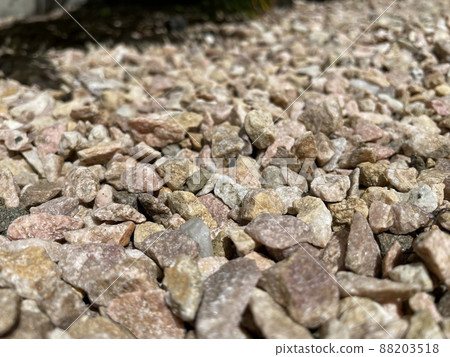 Pebbles in the sun 88203518