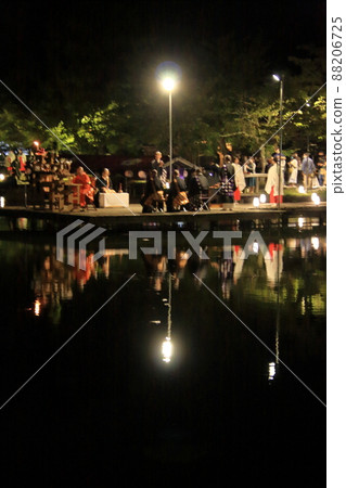 京都大覺寺月見晚 2020 年 10 月 3 日 京都大覺寺月見晚 2020 年 10 月 3 日 88206725