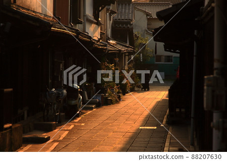 A city where time is slowly passing A city where time is slowly passing 88207630
