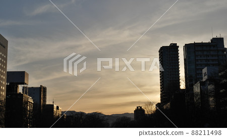 在北海道札幌大通公園拍攝的日落 88211498
