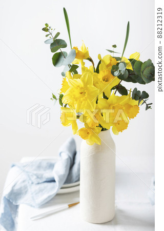 Easter table with flowers Easter table with flowers 88212319