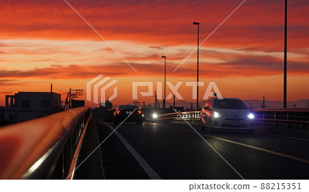 Cityscape of Numazu <06> (Numazu sky and Kisegawabashi dyed in the sunset) 88215351