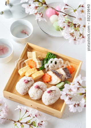 Ohanami午餐盒 88219640