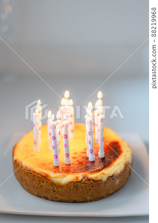 Homemade Vanilla Cheesecake 88219968