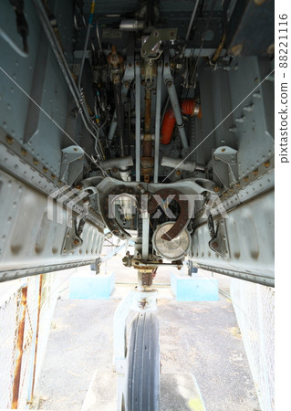 位於岡山縣岡山市京山索道遊樂園北區的 F104J 戰鬥機的前輪存儲和前輪 2 88221116