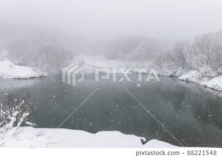八甲田山雪地獄沼 八甲田山雪地獄沼 88221548