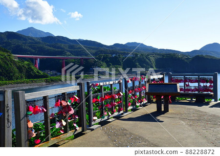 Two Lover's Point (Niigata Prefecture) Two Lover's Point (Niigata Prefecture) 88228872