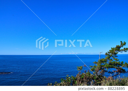 Two Lover's Point (Niigata Prefecture) Two Lover's Point (Niigata Prefecture) 88228895
