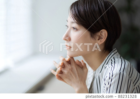 30年代中期女性簡介 88231328