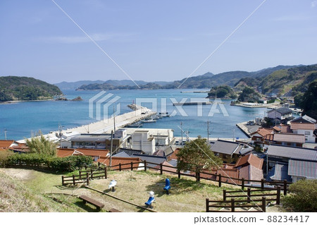 Sezakiura and the park of 42 uras on the Shimane Peninsula 88234417