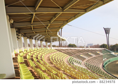 沒有比賽的日子，棒球場的觀眾席 88234978