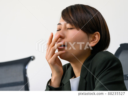 Business person meeting in a conference room Business person meeting in a conference room 88235527