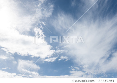 Blue sky sky background background material 88239264