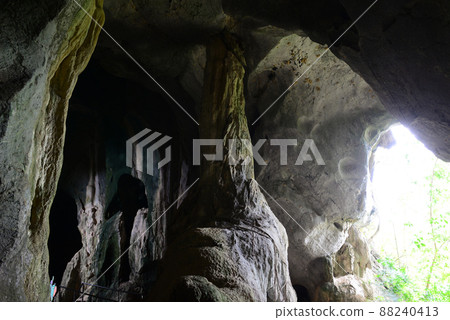 Urai Thong Cave is a cross limestone cave . There are three caves in the mountain, La-ngu district,Satun Province, Thailand Urai Thong Cave is a cross limestone cave . There are three caves in the mountain, La-ngu district,Satun Province, Thailand 88240413