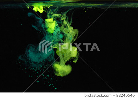 Colorful paints that spread underwater 88240540
